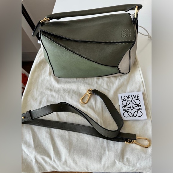 Loewe Small Puzzle Classic Bicolour Leather Bag - Picture 12 of 15